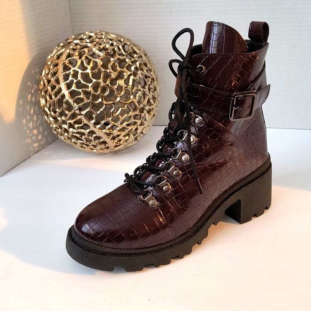 SUGAR Frannie Crocodile Print Lace Up Combat Boots Burgundy Size 9M